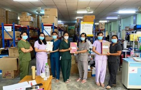 Volunteers at COVID-19 Medical Center